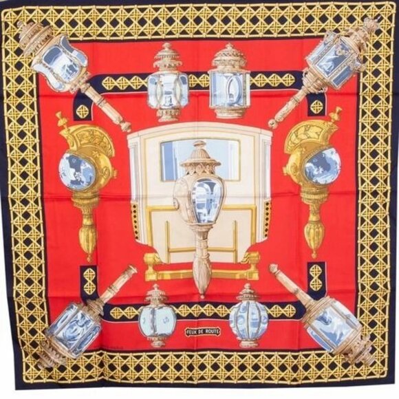 HERMES Silk Scarf Carre 90 FEUX DE ROUTE Carriage Lantern Red Gold - Picture 1 of 7